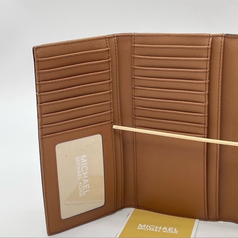 Michael Kors Large Trifold Wallet Luggage - Picture 7 of 8